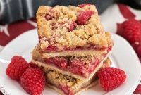 Raspberry Streusel Bars