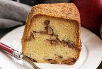 Autumn Apple Spice Bundt Cake