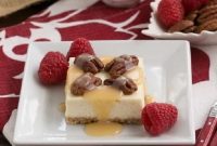 Sticky Caramel Pecan Cheesecake Squares