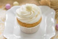 Sweet Vanilla Buttercream Cupcakes