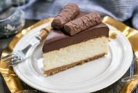 Twix Caramel Crunch Cheesecake