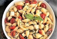 Irresistible Tomato Basil Pasta Salad with Mozzarella and Fontina