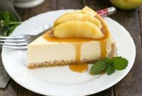 Simple Caramel Apple Sour Cream Cheesecake