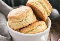 Fluffy Buttermilk Biscuits