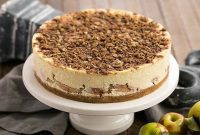 Spiced Apple Crisp Cheesecake