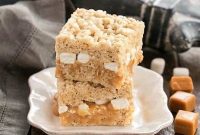 Gooey Caramel Krispie Dream Bars