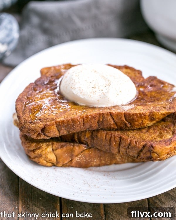 Pumpkin French Toast - A decadent breakfast treat with all the fabulous autumnal flavors of pumpkin pie!