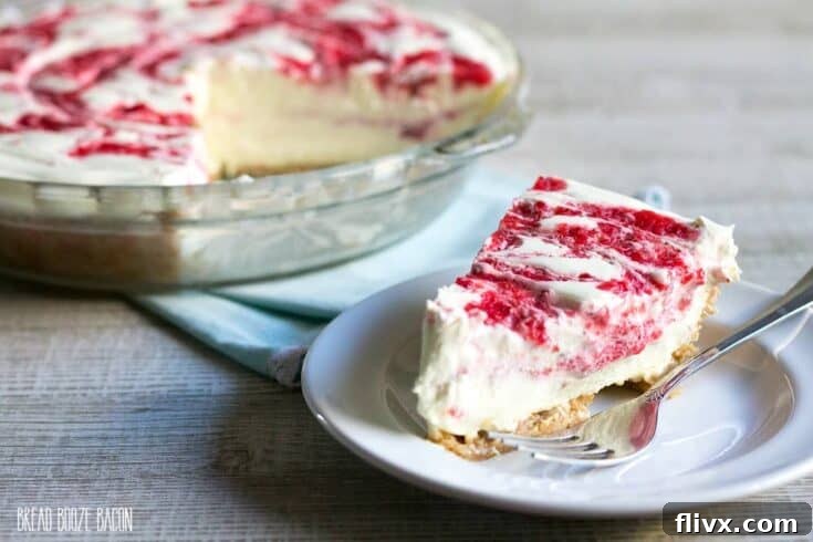 No Bake Strawberry Lemonade Pie