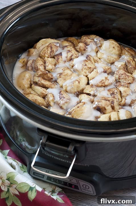 Crock Pot Cinnamon Roll Casserole